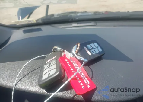 2017 Honda Accord Touring V6 z USA, uszkodzony, nr VIN 1HGCR3F90HA030200